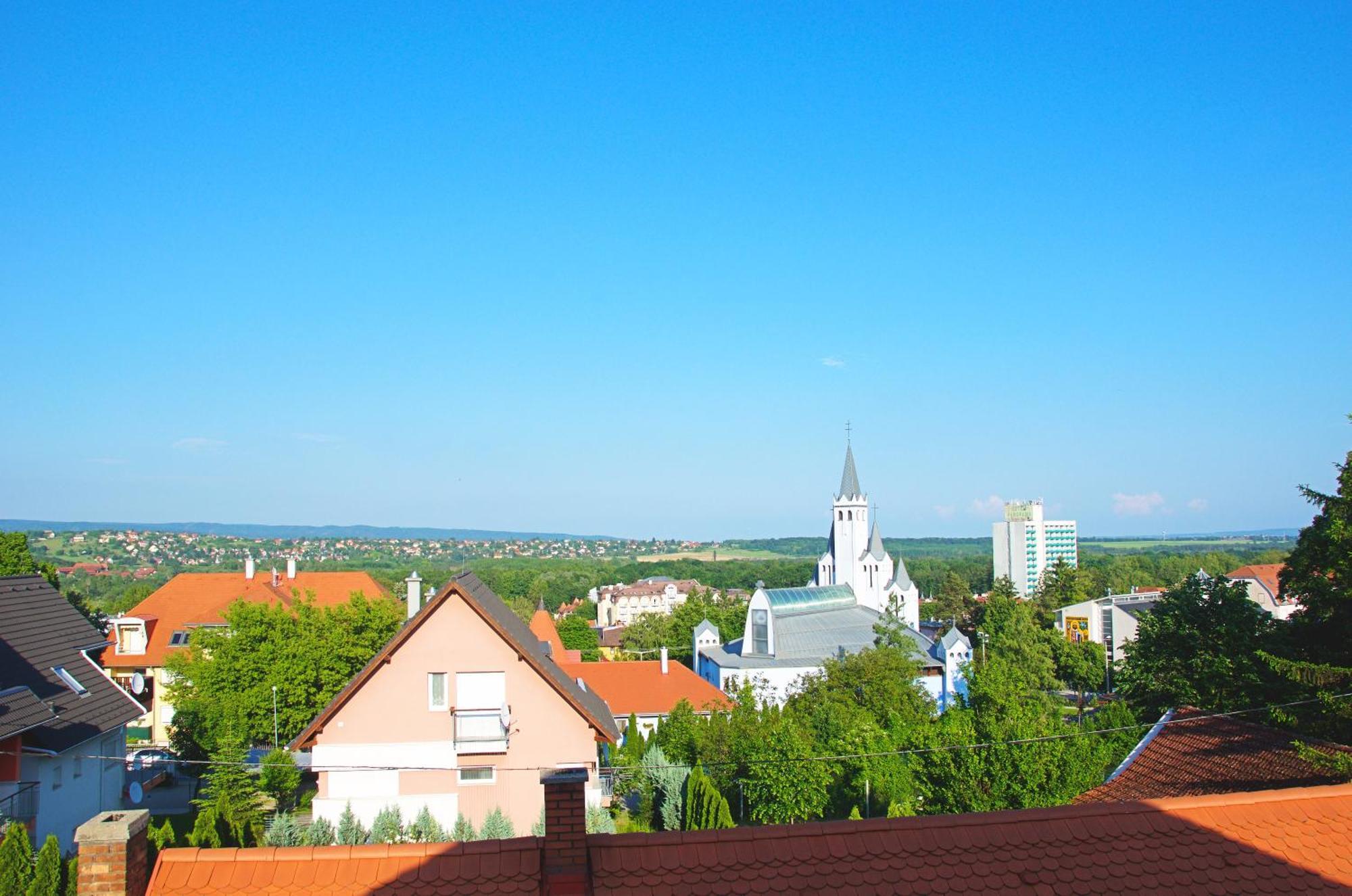 Heviz Therme Apartmenthaus Bagian luar foto