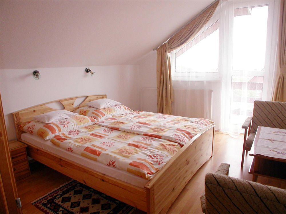 Heviz Therme Apartmenthaus Bagian luar foto