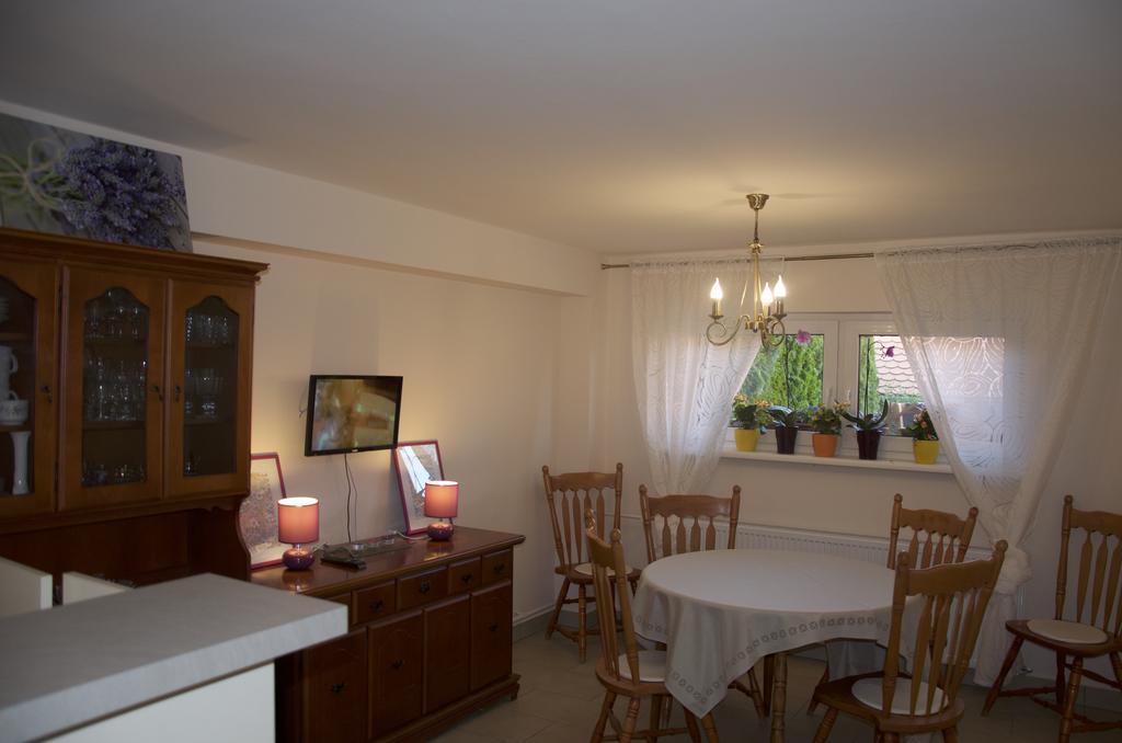 Heviz Therme Apartmenthaus Bagian luar foto
