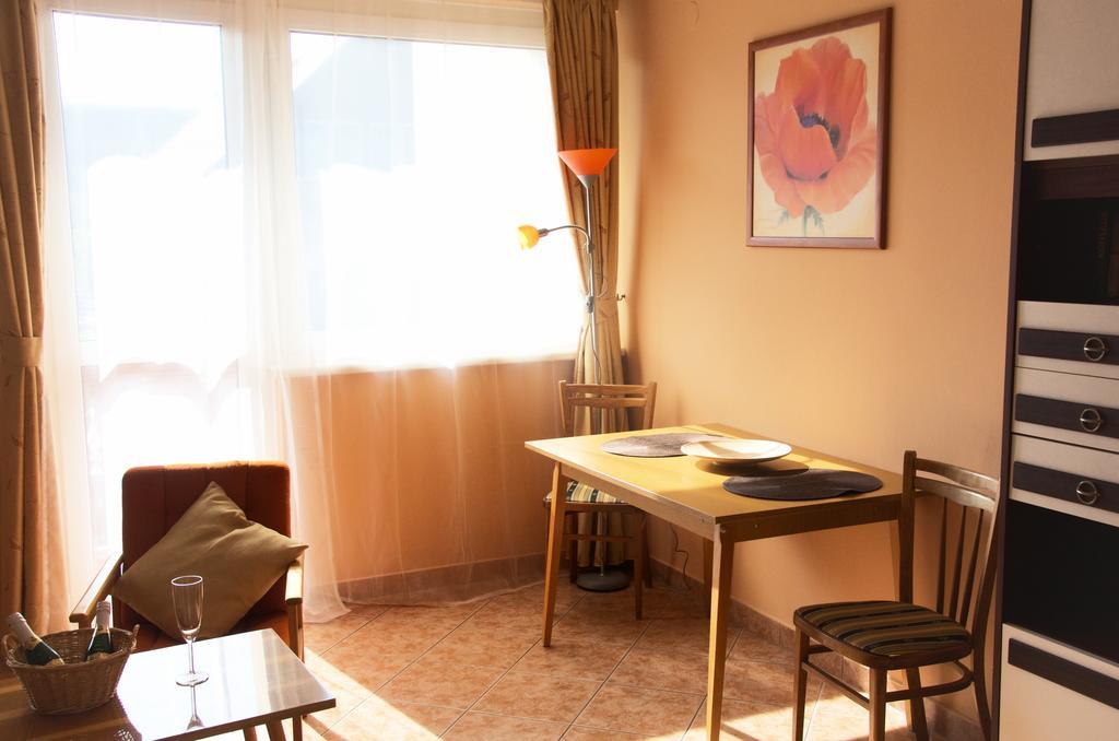 Heviz Therme Apartmenthaus Bagian luar foto