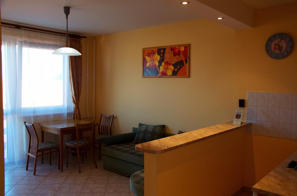 Heviz Therme Apartmenthaus Bagian luar foto