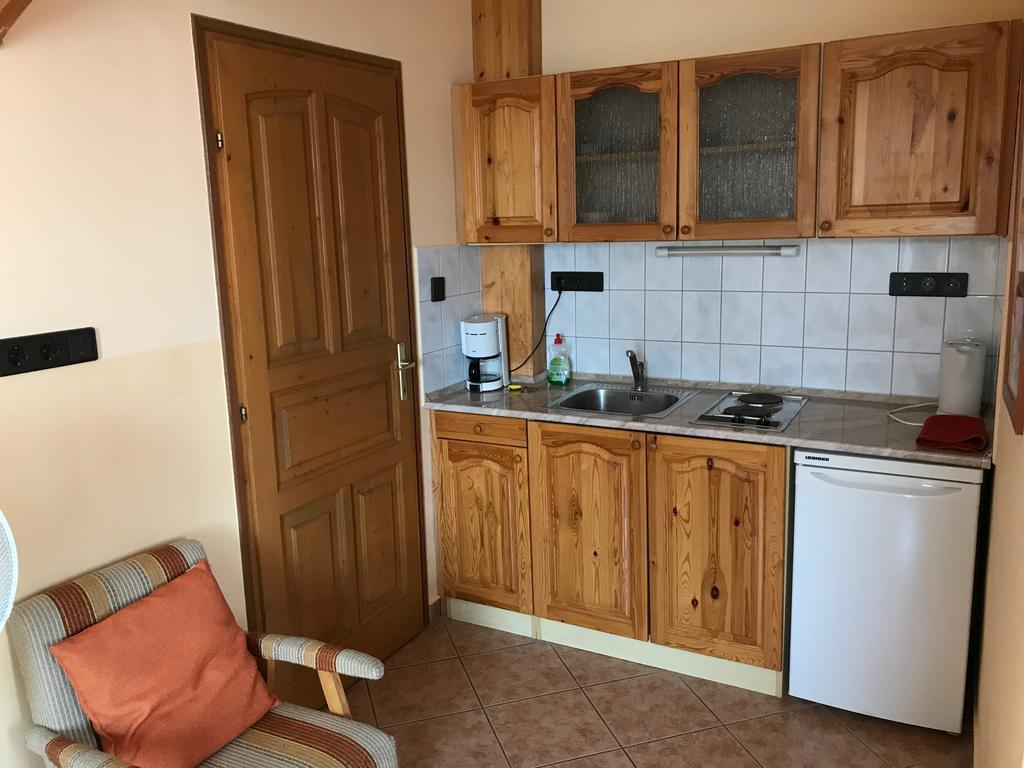 Heviz Therme Apartmenthaus Bagian luar foto