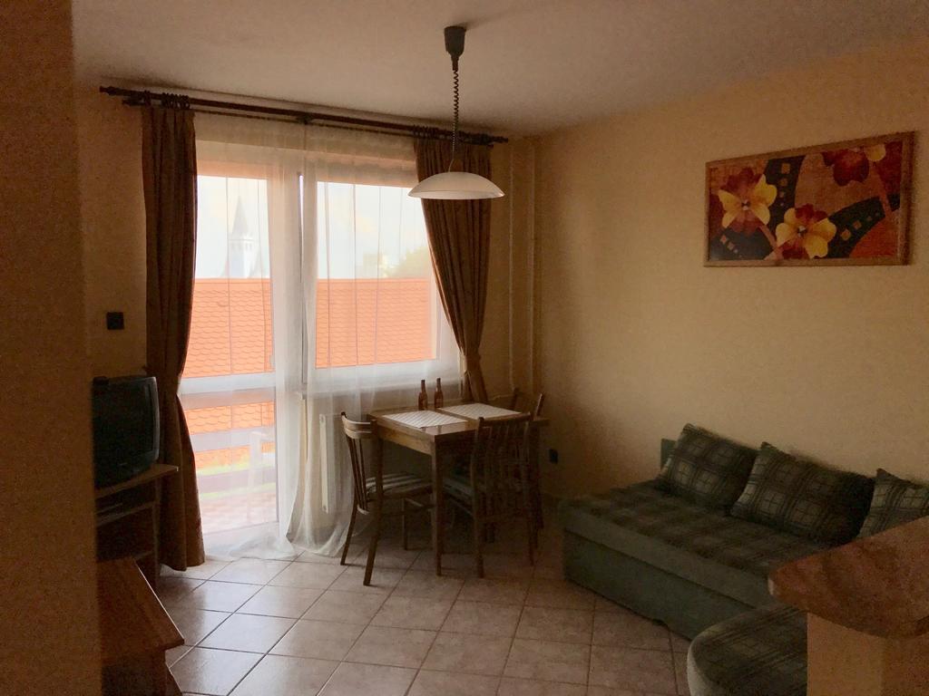 Heviz Therme Apartmenthaus Bagian luar foto