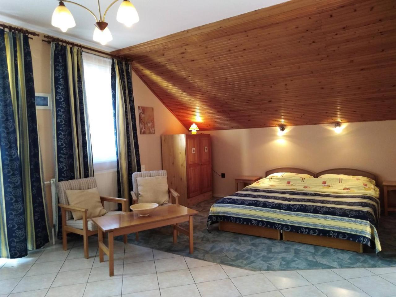 Heviz Therme Apartmenthaus Bagian luar foto