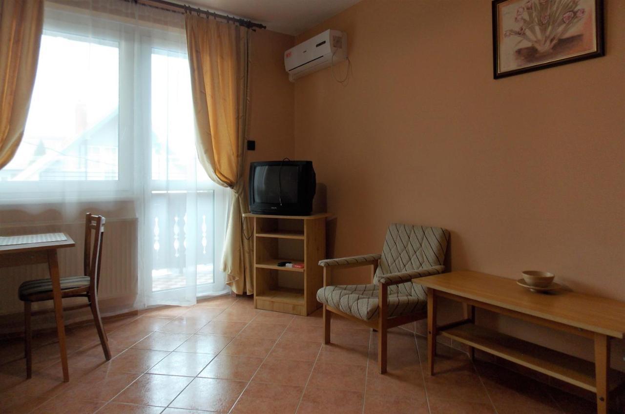 Heviz Therme Apartmenthaus Bagian luar foto