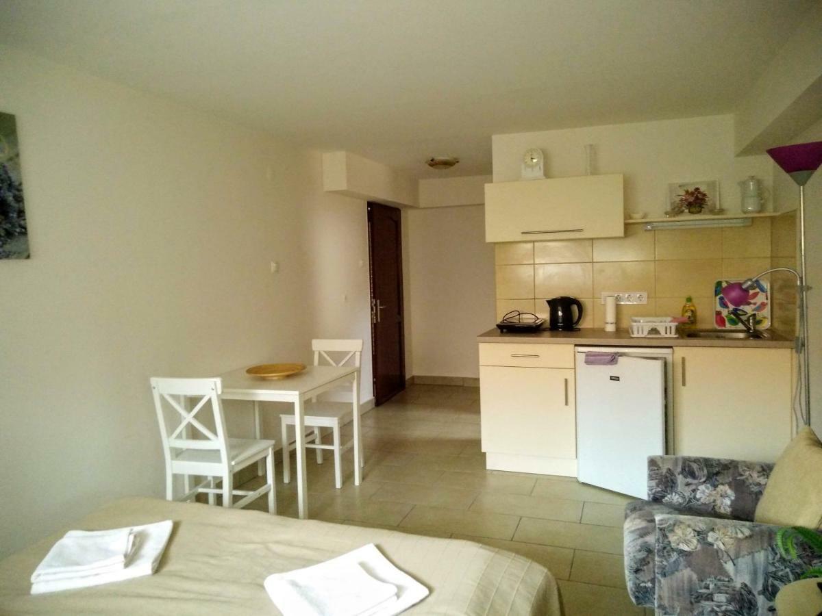 Heviz Therme Apartmenthaus Bagian luar foto