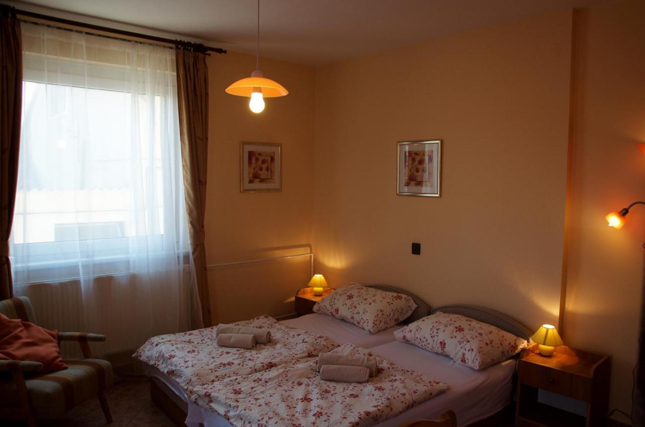 Heviz Therme Apartmenthaus Bagian luar foto